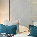 Hotel D -