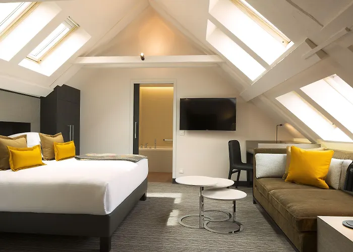 D - Hotel Straatsburg