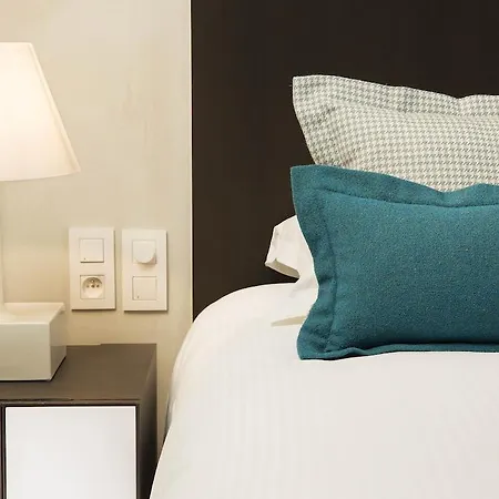 Hotel D -