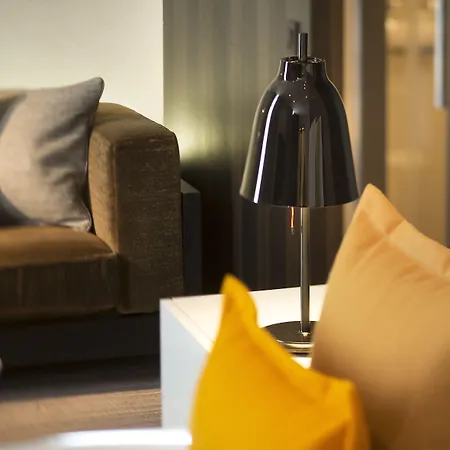 Hotel D -